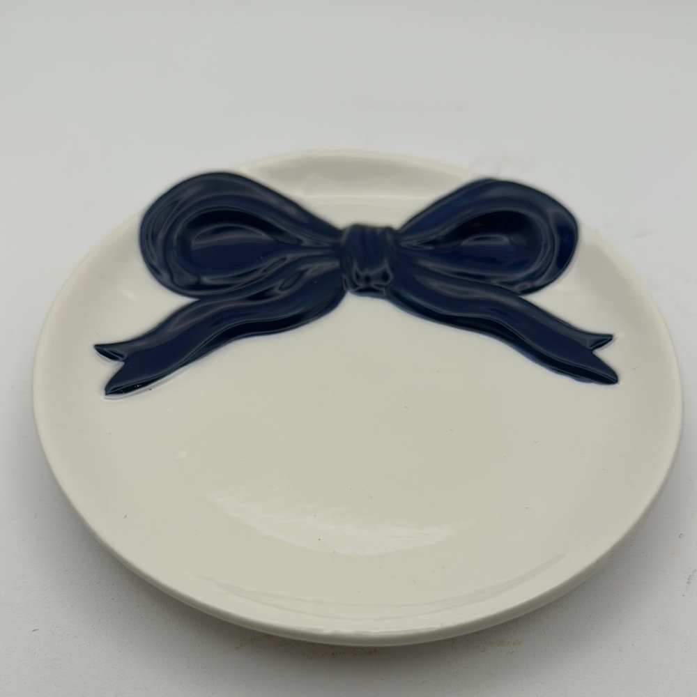 Elegant Navy and White Jewelry Dish